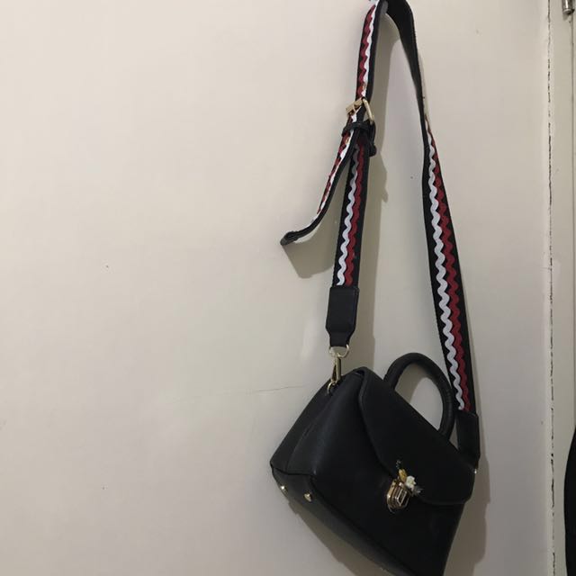 tas strap bag