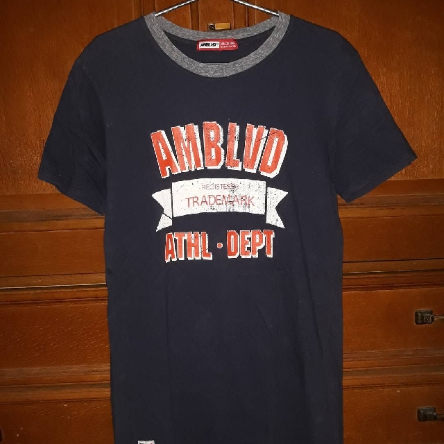 American boulevard t shirt top