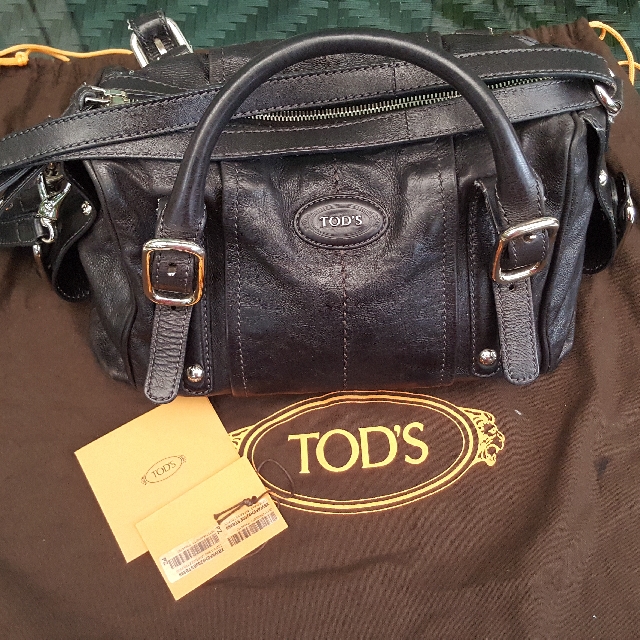 tods sling bag