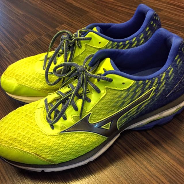 mizuno wave rider 19 singapore
