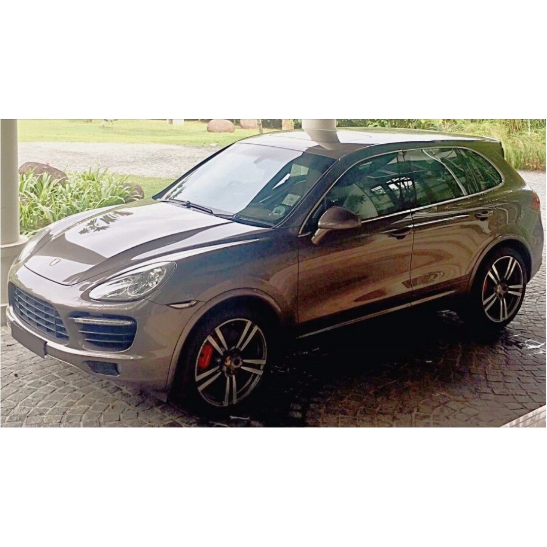 Porsche Cayenne Turbo Limousine Home Services Others On Carousell