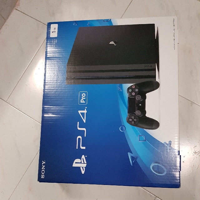 ps4 pro at home