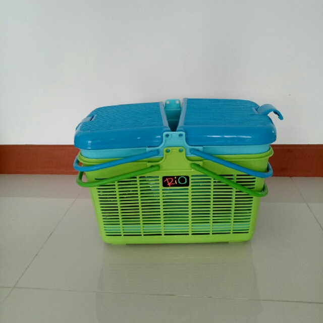 LAST PIECE LEFT Rio Basket, Pet Supplies, Homes & Other Pet Accessories ...