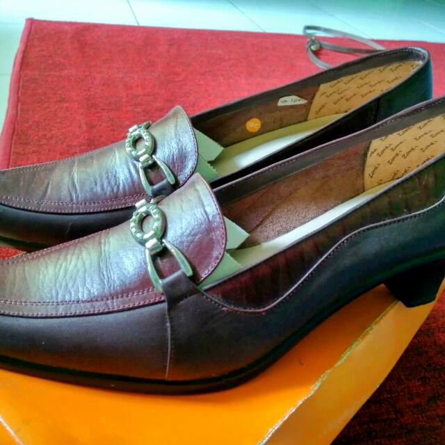 Sale Sepatu Kerja Zonia Collection Fesyen Wanita Sepatu Di Carousell