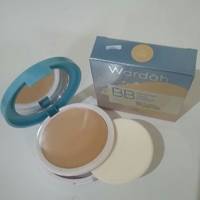 Wardah Bb Cake Powder 01 Light Kesehatan Kecantikan Rias Wajah Di Carousell