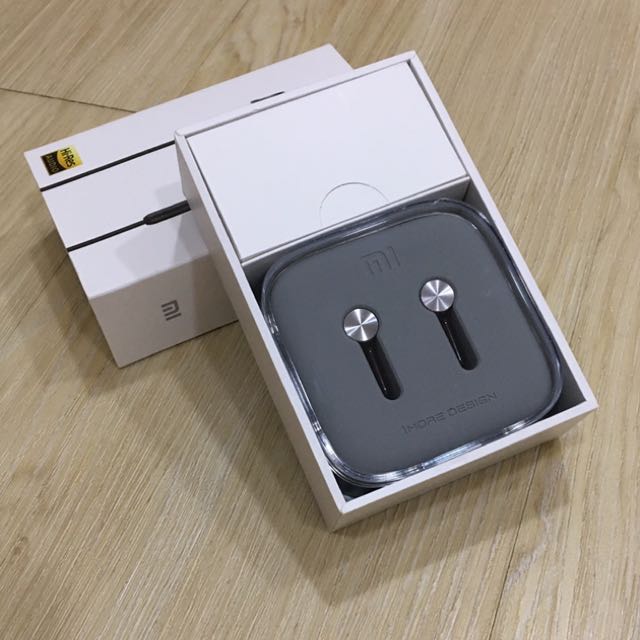 Xiaomi Mi In Ear Headphones Pro Hd Electronics Audio On Carousell Xiaomi Mi In Ear Headphones Pro Hd Electronics Audio On Carousell