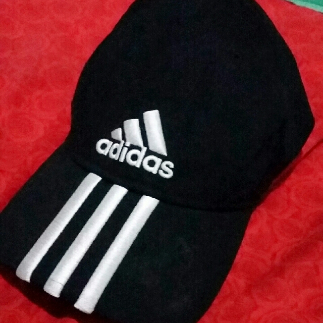 Authentic ADIDAS Snapback Cap OSFM (One Size Fits Most) In Black, Women's  Fashion, Accessories on Carousell