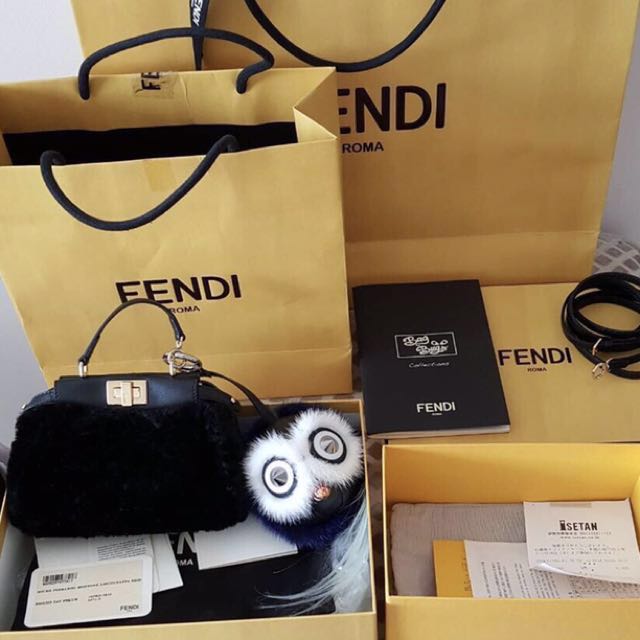 fendi peekaboo fur bag