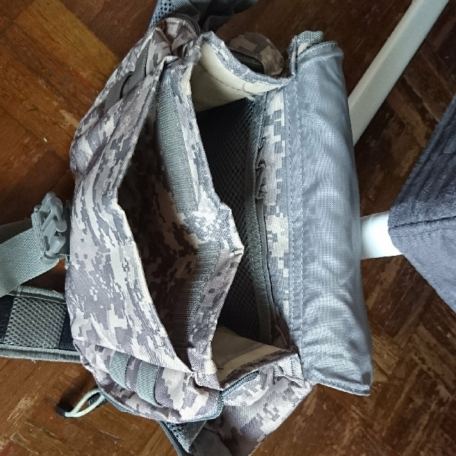 High Desert Tactical Sling Pouch, Sports Equipment, Hiking & Camping on