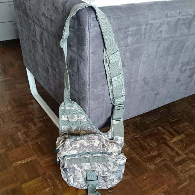 High Desert Tactical Sling Pouch, Sports Equipment, Hiking & Camping on