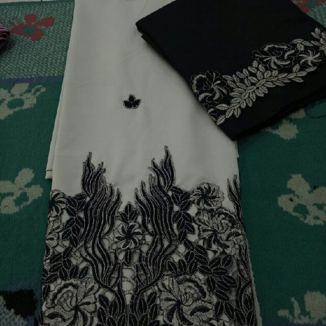 Kain Sulam Bandung Prada Silk Women S Fashion Muslimah Fashion On Carousell