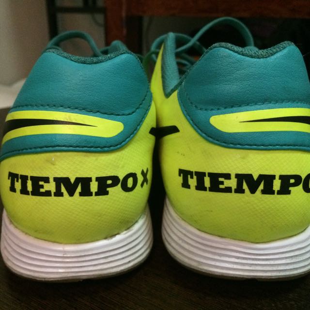 Kasut futsal store nike tiempo x