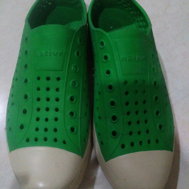 where can i buy native shoes