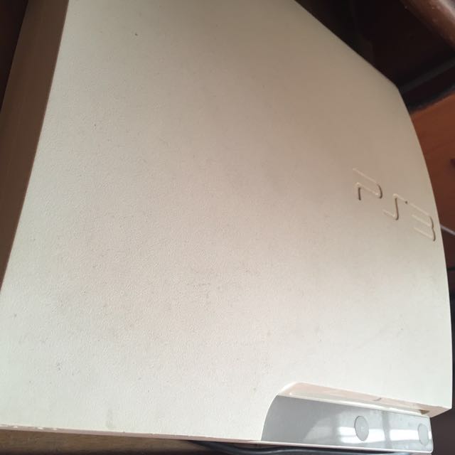 PS3 (Category: PlayStation) located in Singapore. Submitted by ijordanrahul (Listing ID 128100409, Image 2). Description: .