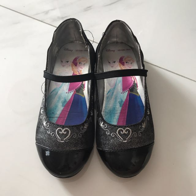 stride rite flats