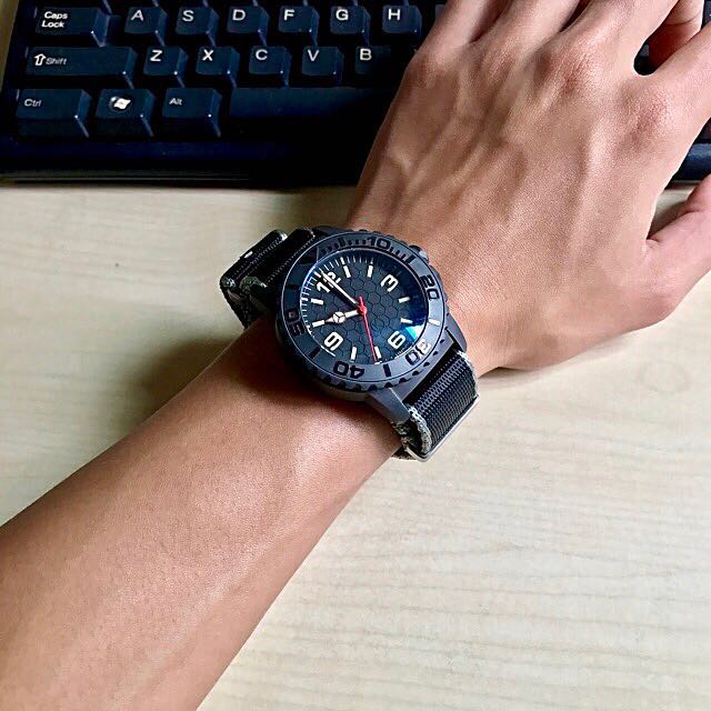 black and grey nato strap