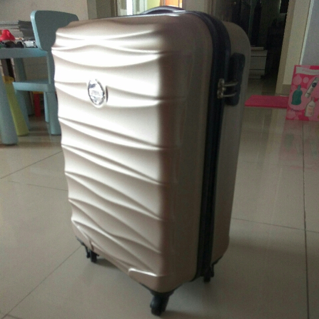 condotti luggage 20 inch