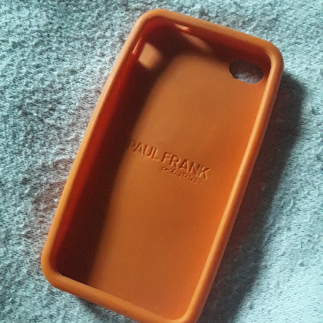 Iphone 4s case (Category: Others) located in Makati City. Submitted by mbooksandbags (Listing ID 128536007, Image 2). Description: .
