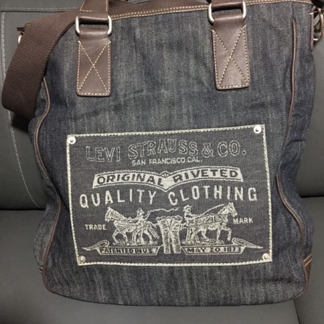 levis bag price