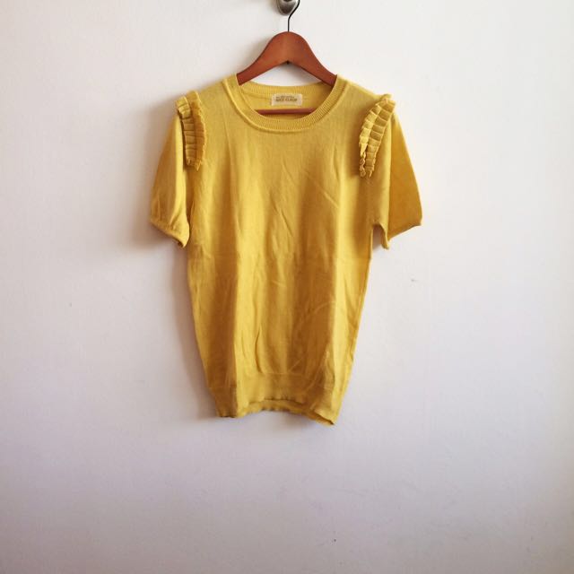 nice yellow tops