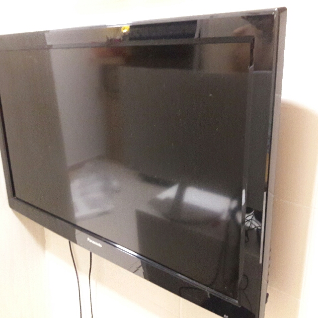 Panasonic 37 inch tv, TV & Home Appliances, TV & Entertainment, TV on ...