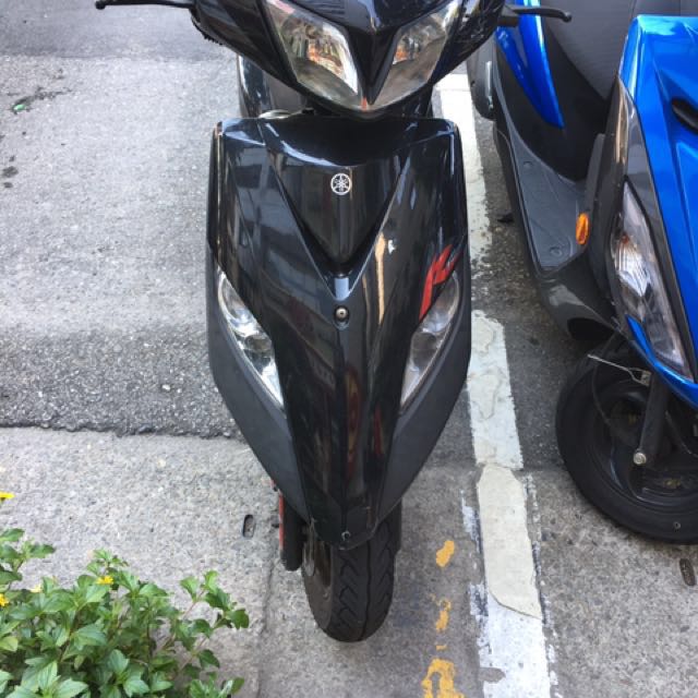 Yamaha Gtr 125cc 機車 二手機車在旋轉拍賣