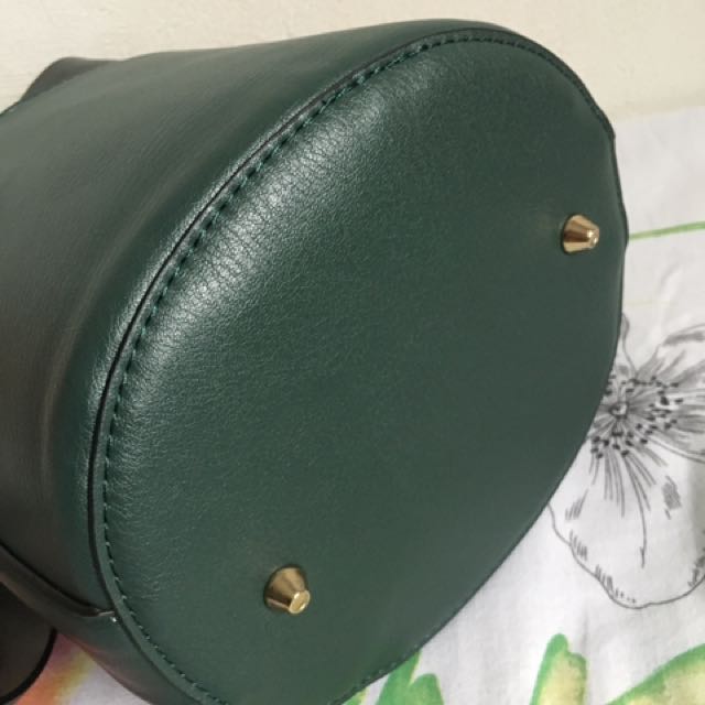 Zalora bucket bag hotsell