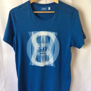 Adidas 3D logo T