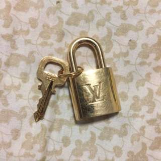 (Category: ) located in . Submitted by xtreme330 (Listing ID 128733223, Image 1). Description: .