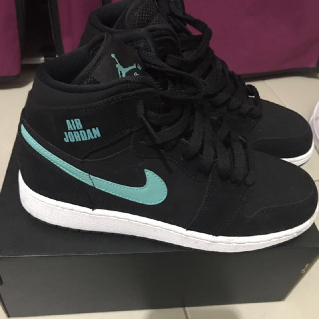 air jordan 1 retro high women's shoe