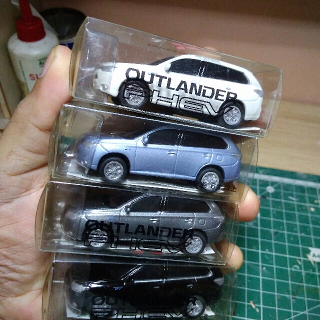 Diecast shop mitsubishi outlander