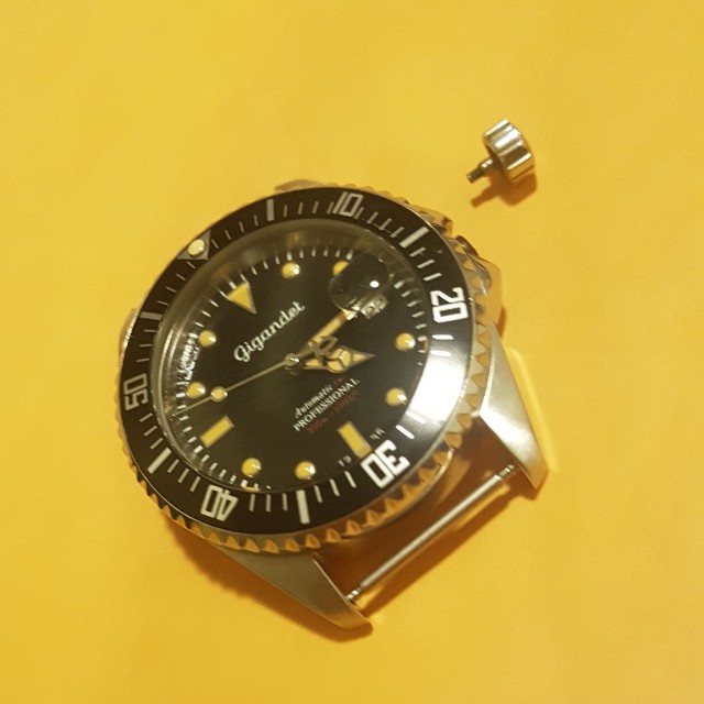 Gigandet sea ground automatic watch Read description Mobile Phones Gadgets Wearables Smart Watches on Carousell