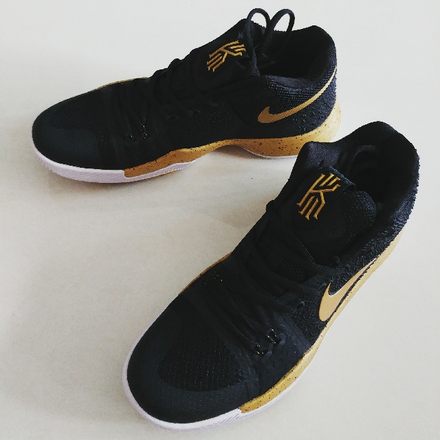 Kyrie 3 cheap black gold