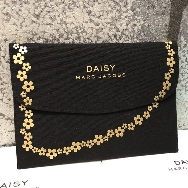 Marc jacobs daisy pouch clearance