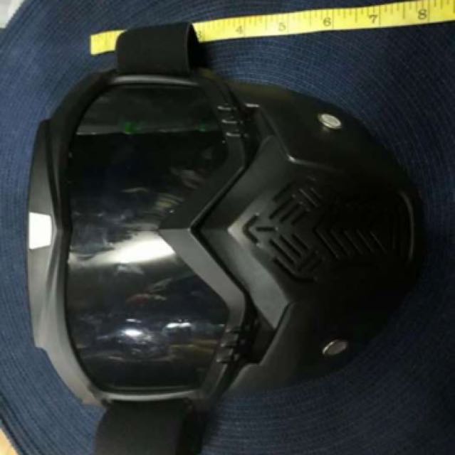 Motor MAsK (Category: Motorbikes) located in Manila. Submitted by rodlex (Listing ID 128641288, Image 1). Description: Moto mask All black edition /NEW/ liteweight /Manila area .