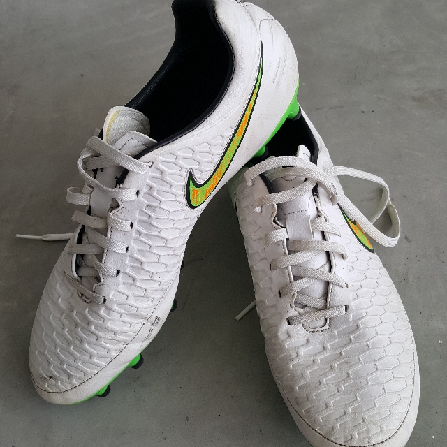magista nike football boots