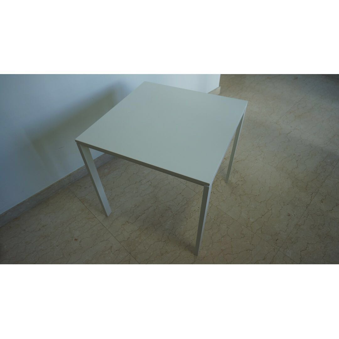 Plain White Desk Table From Ikea Furniture Tables Chairs