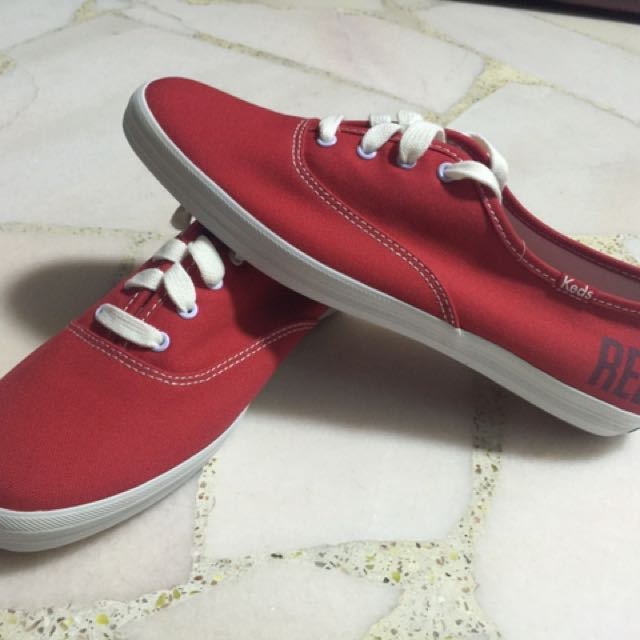 red keds sneakers