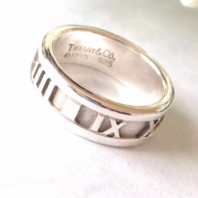 tiffany & co roman numeral ring