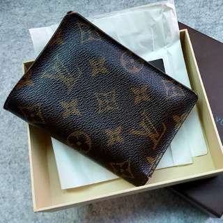 LV 短夾