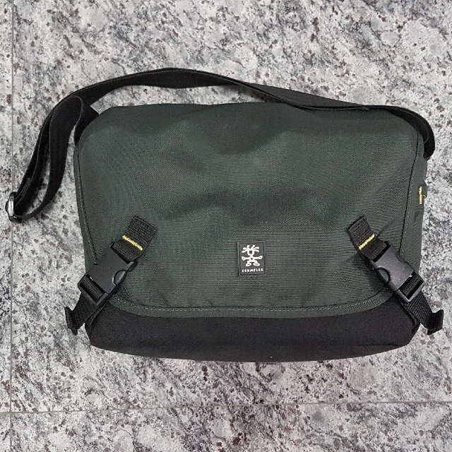crumpler proper roady