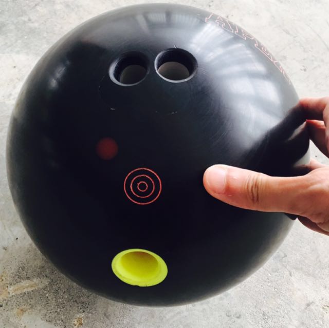 Ebonite Apex 11 Pound Bowling Ball, Sports Equipment, Sports & Games