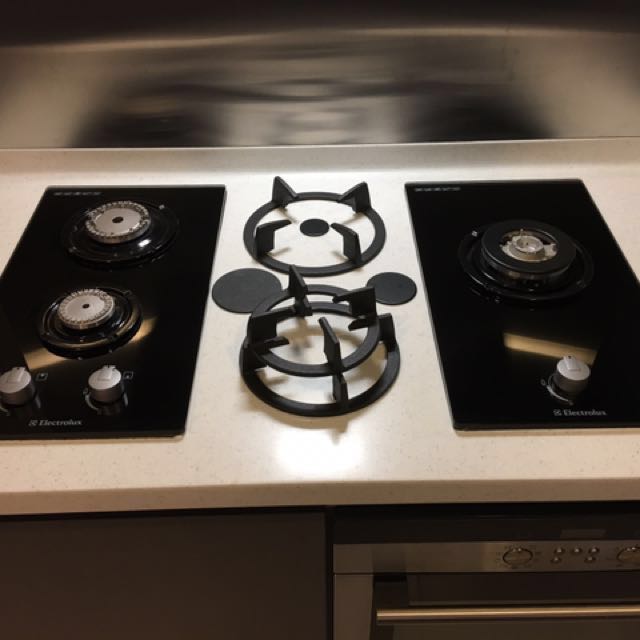 Electrolux domino tempered glass gas hobs, TV & Home Appliances