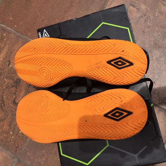 Umbro ux accuro club ic online
