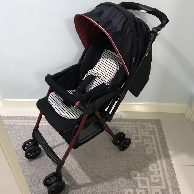 lightweight baby carrier with handle