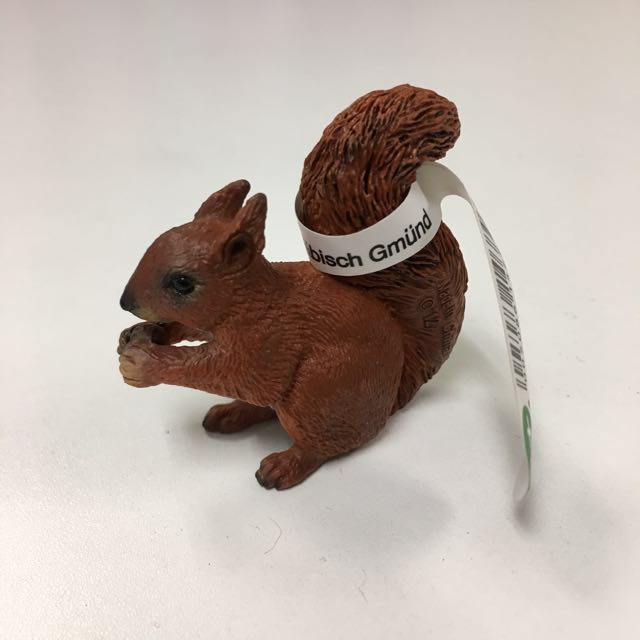 schleich squirrel