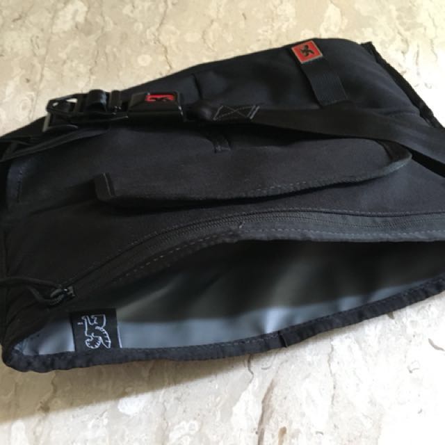 Chrome Chekhov Utility Bag, Men's Fashion, Bags, Sling Bags on Carousell