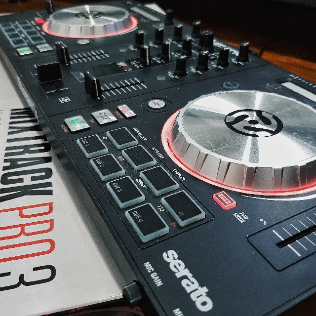 Dj Numark Mixtrack Pro 3 Music Media Music Instruments On Carousell Dj Numark Mixtrack Pro 3 Music Media Music Instruments On Carousell