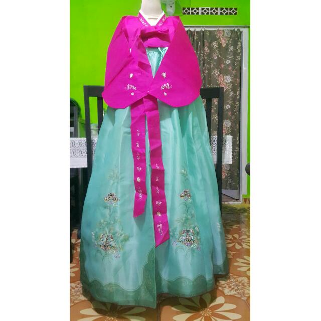 Hanbok Baju Khas Korea Ori, Fesyen Wanita, Pakaian Wanita di Carousell