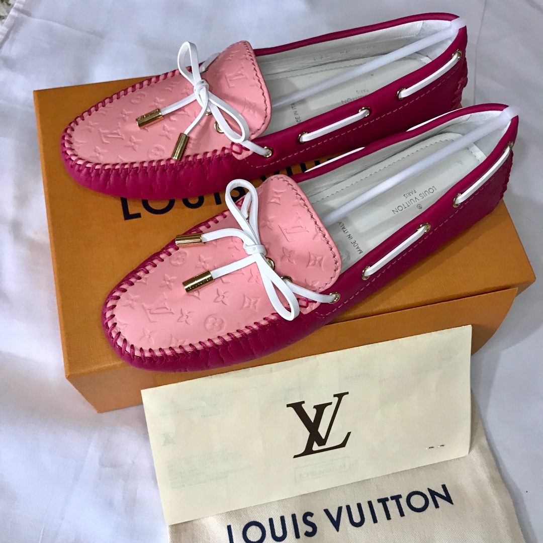 Louis Vuitton Gloria Flat Loafer Fuschia Leather ref.102616 - Joli